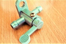 ROBINET D'ESSENCE UNIVERSEL AVEC FIXATION CYCLOS SCOOTERS MOTOS KARTINGS Robinets price
