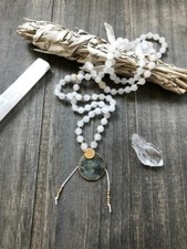 White aventurine 108 beads mala gemstone necklace meditation yoga prayer Collier à pierres colorées price