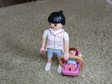 City Life PLAYMOBIL - Maman avec bébé dans son transat portatif Transat bébé price