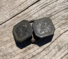 Une Paire de Bouton de Cape ou de Manchette - Roses  ! Bouton de manchette price
