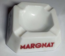 **Cendrier publicitaire vintage MARGNAT Société des Vins de France carré 14 cm** Cendrier price