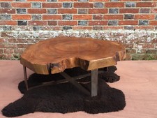 Table à biscuits dalle orme bord vivant avec pieds anciens en acier laiton Console meubles price