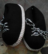 Chaussons en volume - baskets géantes noires homme Chaussons homme price