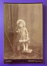 Photo Cabinet 1885 DISDERI BUISSON Jolie fillette sa pelle et son panier B395 Cabinet price