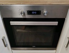 Four encastrable Beko BQE22300X  Bon état général Résistance à changer ou pièces Fours encastrables price