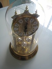 Horloge de bureau avec mouvement à quartz de la marque allemande Silvoz Bureau horloge price