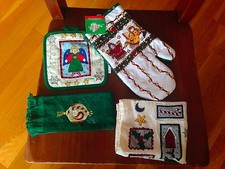 *BRAND NEW* HOLIDAY POT HOLDERS & TOWELS Kitchen Towel price