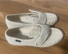 Chaussures Chaussons Confort marque FARGEOT couleur beige - Taille 37 scratch Chaussons price