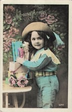 CP HEUREUSE ANNEE ENFANT CHAPEAU CADEAUX ROSES FLEURS - 44765 Chapeau enfant price