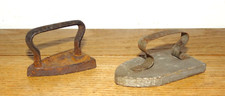 2 Fer à Repasser Accessoires de Poupée, 1 Platine en Métal N°1 PG et 1 en Bois Platine et accessoires price
