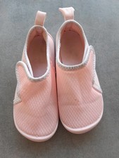 Chaussures aquatiques / chaussures d'eau enfant- 25 - Décathlon - très bon état Eau chaussures price