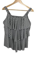 Septangle donna più tankini top nero bianco chevron increspato a strati 20 Tankini price