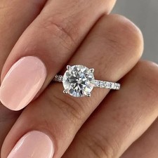 Anello di Fidanzamento Donna 2,20 Ctw Tondo Vera Moissanite Placcato Oro Bianco 14k Anello in oro price
