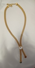 Bellissimo Girocollo  in metallo colore oro. Con grossa pietra  bianca Anello in oro price