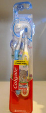 Colgate Spazzolini da Denti per Allenamento Bambino Età 0-2, 2 Spazzolini da Denti Dentifricio per bebè price