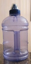 Bottiglia per sport acquatici BPA FREE mezzo gallone 1,89 L 64 oz viola Acqua Biberon & Biberon & Purification Sistema price