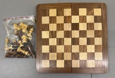 SET SCACCHI. TARSIATO A MANO. LEGNO DI SHEESHAM. Pieghevole. 30 cm. NUOVO Chess price