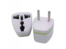 2 pc Adattatore da Viaggio Spina Universale Portatile da Americano a Europeo Portatile Adattatore price