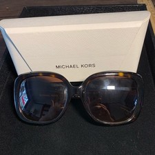 Occhiali da sole Michael Kors con custodia rigida Sunglasses Donna price