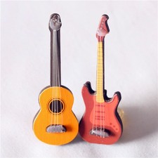 Strumenti Musicali Modello Chitarra Giocattolo La Casa delle Bambole Mini Arredamento Classico Toy Musical Instruments price