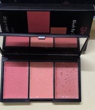 Blush trucco elegante di 3 palette ~ 13 g ~ Californi.I.A ~ Nuovo con scatola! Blush price