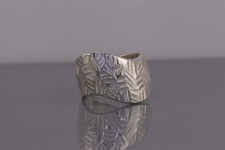 Anello Bel Oro Argento Sterling 19mm Fascia Ondulata Texturizzata 9g Italia 925 Misura:9 Oro Wedding Band price