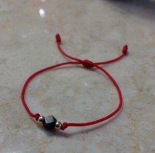 Bracciale Azabache 2mm BABY-NOW GOLD FILL - protezione dal malocchio - cordoncino rosso Evil Eye Grani Bebè price