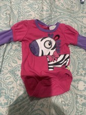 Body Duck Duck Goose rosa con maniche zebrate e viola taglia 0-3M Bodysuit Bebè price