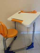 Scrivania per bambini con sedia e fogli | GrandSoleil, ottime condizioni Scrivania per bambini price