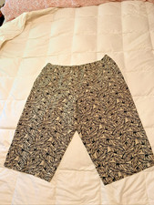 Maggie Barnes 2X Capris tropicale Pantaloni capri donna price