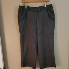 Pantalone Larry Levine antracite gessato lunghezza metà polpaccio Pantaloni capri donna price