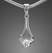 Moderno Pendente Con Zirconia Collana In Argento 925 Top Diamante Americano Collana con diamante price