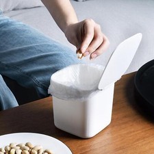 Mini pattumiera con coperchio cestino per rifiuti da scrivania per ufficio Ufficio Rifiuti Cestino price