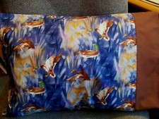 FEDERE DA VIAGGIO ANATRE VOLANTI SU LAGHETTO/POLSINO MARRONE 14"X20" #4043 Cuscino e federa bebè price