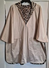 Poncho donna Joan Rivers con cappuccio antipioggia reversibile beige a stampa leopardata taglia large Impermeabili e poncho outdoor price