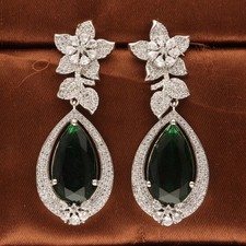 Orecchini di lusso a goccia floreale con diamanti taglio a pera verde... Orecchini con diamanti price