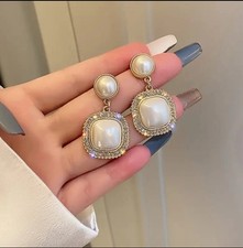 Orecchini di perle finte con zirconi pietre strass gemme diamantate pendenti Pearl Orecchini price