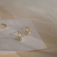 Orecchini di perle piccole eleganti accessorio perfetto per uso quotidiano e formale Pearl Orecchini price