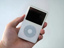 NUOVO Apple iPod Video 5a Generazione Bianco (30 GB) Lettore MP3 -Garanzia MP3 Player & IPod price