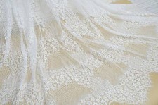 Abito da sposa Chantilly pizzo francese ricamo floreale tessuto pizzo fai da te venduto da cantiere Tenda velata price