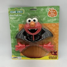 Spirit Halloween x Sesame Street Elmo Vampire Pumpkin Push-In Decorating Kit Youth Kamer Set price