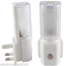 PLUG IN LOW ENERGY AUTOMATIC LED BABY NIGHT LIGHT DUSK TO DAWN SENSOR Baby Kamer Night Light price
