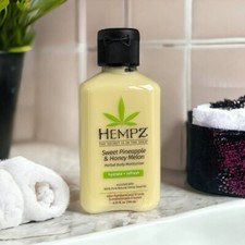 Hempz Lotion Herbal Body Moisturizers | 2.25 fl oz - Sweet Pineapple & Honey Mel Bodylotion en moisturizers price