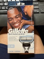 Gillette SkinGuard Razors for Men, 1 Razor Handle and 1 Razor Blade Refill Razors en Refills price