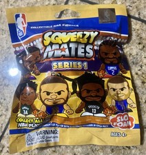 NBA Series 1 Squeezy Mates With Carabiner Key Chain In Each Pack Basketball producten price