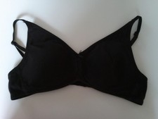 M&S Marks & Spencer non wired bra uk 36A  usa 36AA  euro 80A  france  95A Bra price