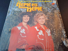 HEPIE EN HEPIE - Ik Lig Op M'n Kussen Stil Te Dromen LP VINYL / PHILIPS 6423 407 Kussen price