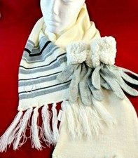 Baby Phat Gray And Ivory Scarf Silver  Stitching For Text. With gloves. Baby Handschoenen & Sjaal price