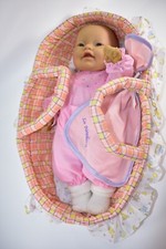 15" Berenguer La Newborn All-Vinyl Baby Girl Doll w/ Hospital Bracelet & Carrier Baby uitzet voor ziekenhuis price