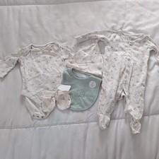 Baby bodysuit set 3 - 6 months *excellent condition* Baby romperset price